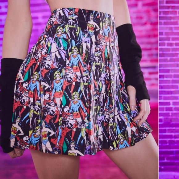 NWT Marvel Living Legends Pleated Mini Skirt. - Picture 3 of 9